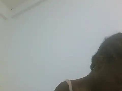 Snapshot of hey_its_andreana chatting on 11, 5, 2026 hey its andreana online show from 11, 5, 2026
