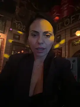 KimKelly13 online show from 2, 11, 2025