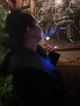 KimKelly13 online show from 8, 11, 2025