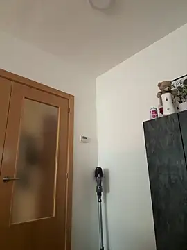 KimKelly13 online show from 2, 11, 2025