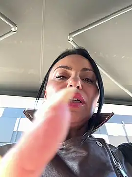 KimKelly13 online show from 4, 5, 2026