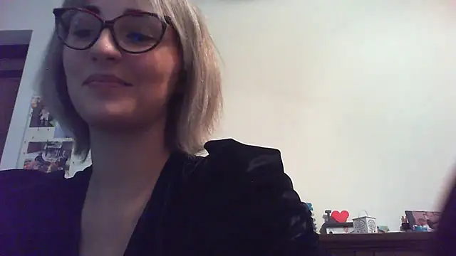 Snapshot of sexy_blondie92 chatting on 3, 1, 2025 sexy blondie92 online show from 3, 1, 2025