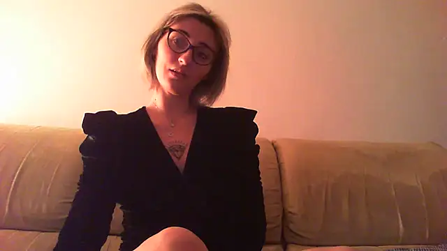 Snapshot of sexy_blondie92 chatting on 17, 1, 2025 sexy blondie92 online show from 17, 1, 2025