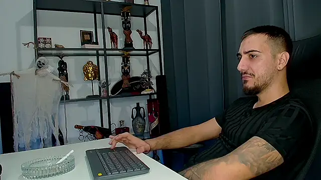 AndrewBanner online show from 3, 2, 2025