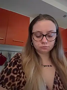 chloetarducci online show from 1, 3, 2026