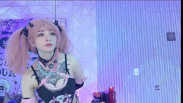 zephirahabney online show from 5, 12, 2025