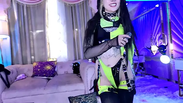 zephirahabney online show from 5, 3, 2026