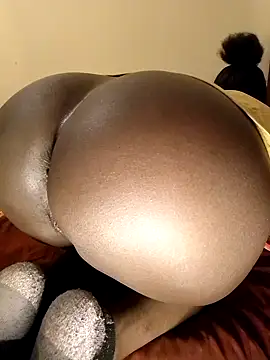 Misskhalifa  online show from 6, 10, 2025