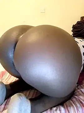 Misskhalifa  online show from 12, 3, 2025