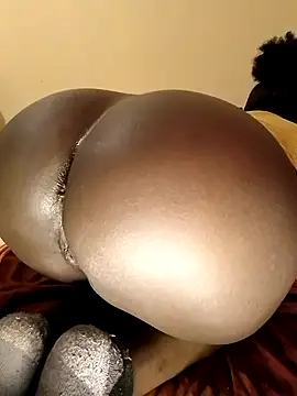 Misskhalifa  online show from 5, 10, 2025
