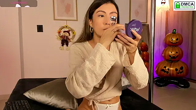 Lilabril online show from 8, 10, 2025