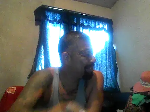 Snapshot of ElMasChingonMX chatting on 13, 10, 2025 ElMasChingonMX online show from 13, 10, 2025