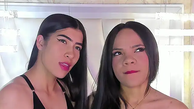 Snapshot of siara_and_zoe chatting on 24, 7, 2026 siara and zoe online show from 24, 7, 2026