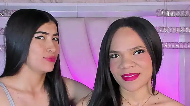 Snapshot of siara_and_zoe chatting on 14, 5, 2026 siara and zoe online show from 14, 5, 2026