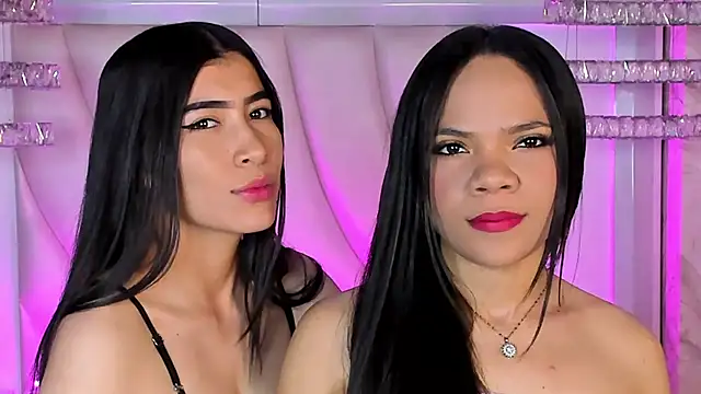 Snapshot of siara_and_zoe chatting on 13, 5, 2026 siara and zoe online show from 13, 5, 2026