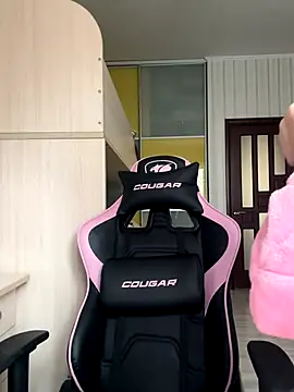 Julietta a online show from 18, 11, 2025