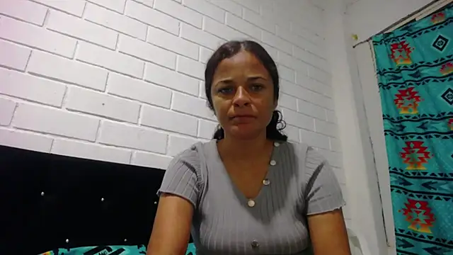 GiveLove1 online show from 5, 3, 2025