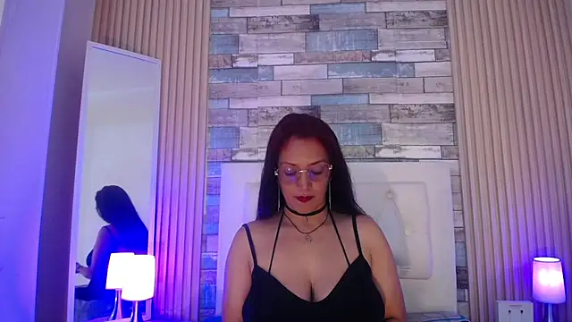 dayana mendoza69 online show from 17, 4, 2026