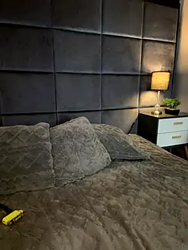 Snapshot of CHERRYY_BOMB_ chatting on 25, 11, 2025 CHERRYY BOMB online show from 25, 11, 2025