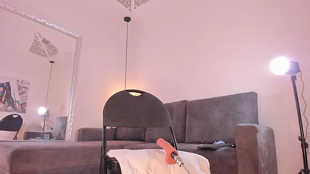 Isabella francoo online show from 21, 9, 2025