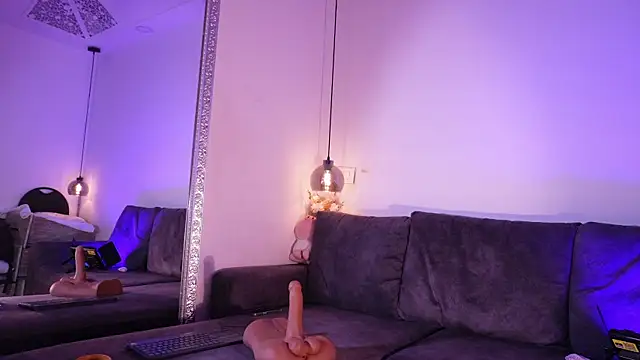 Isabella francoo online show from 6, 5, 2026