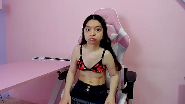 CharlotteMuller online show from 2, 12, 2025