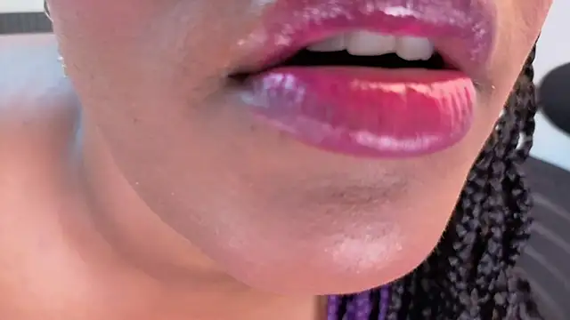 chanel brunette online show from 20, 4, 2026