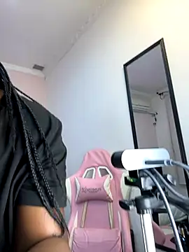 chanel brunette online show from 16, 10, 2025