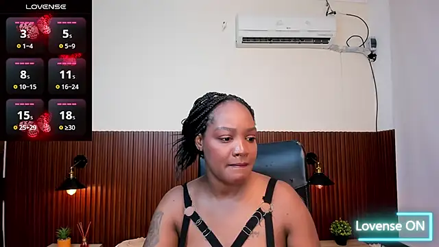 chanel brunette online show from 16, 11, 2025