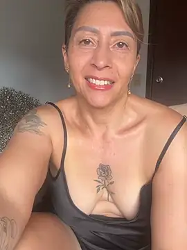 elmarsexydoll online show from 5, 4, 2026