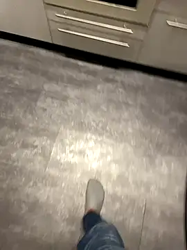 Edosxxl online show from 13, 9, 2025