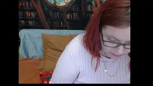 Snapshot of PlayfullMature chatting on 17, 6, 2026 PlayfullMature online show from 17, 6, 2026
