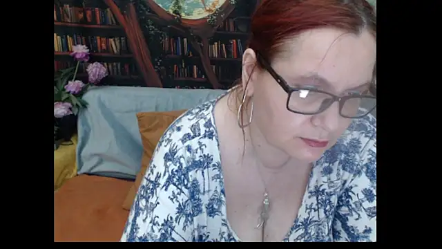 Snapshot of PlayfullMature chatting on 11, 6, 2026 PlayfullMature online show from 11, 6, 2026