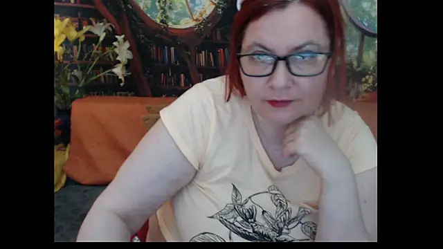 Snapshot of PlayfullMature chatting on 7, 7, 2026 PlayfullMature online show from 7, 7, 2026
