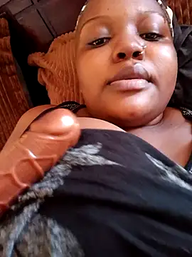 queennapal online show from 4, 4, 2026