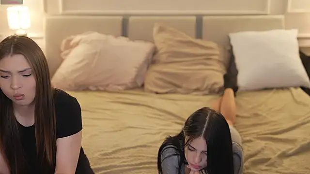 Tina Breeze online show from 16, 10, 2025