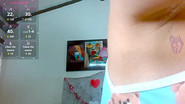 Eva Hoot online show from 19, 10, 2025