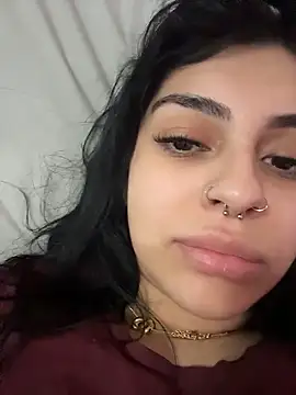 ThickerThanYoBitch online show from 15, 12, 2025