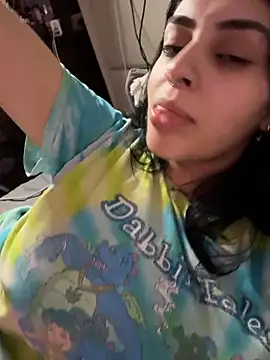 ThickerThanYoBitch online show from 14, 11, 2025