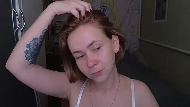 Snapshot of Riley_Roo chatting on 9, 5, 2026 Riley Roo online show from 9, 5, 2026