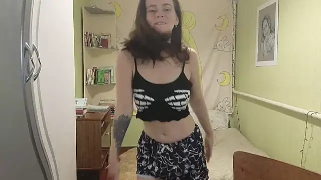 Riley Roo online show from 27, 10, 2025