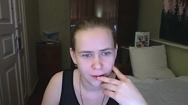 Riley Roo online show from 5, 2, 2025