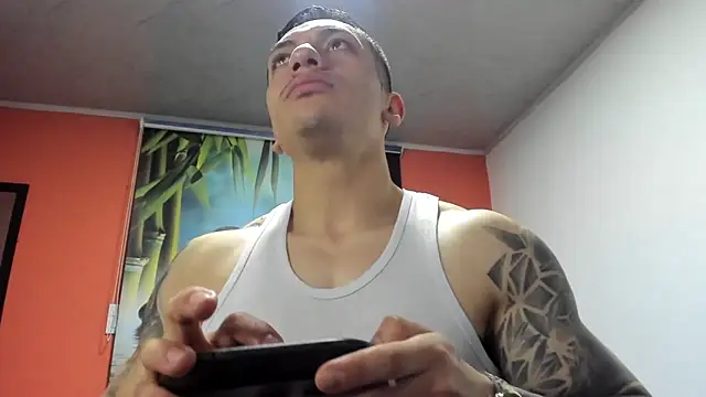 Snapshot of aquiles_51 chatting on 28, 11, 2025 aquiles 51 online show from 28, 11, 2025