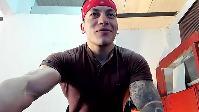 Snapshot of aquiles_51 chatting on 7, 10, 2025 aquiles 51 online show from 7, 10, 2025