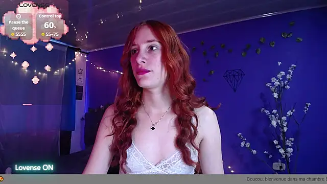 Snapshot of IsaBaileys_ chatting on 9, 10, 2025 IsaBaileys online show from 9, 10, 2025