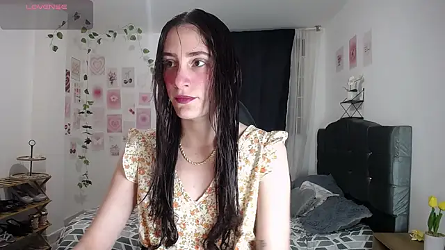 Snapshot of IsaBaileys_ chatting on 29, 5, 2026 IsaBaileys online show from 29, 5, 2026