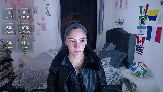 Snapshot of IsaBaileys_ chatting on 21, 6, 2026 IsaBaileys online show from 21, 6, 2026