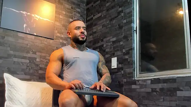 BruceDallas online show from 26, 11, 2025