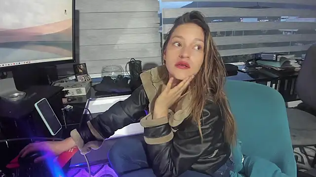vanessabz online show from 8, 6, 2026