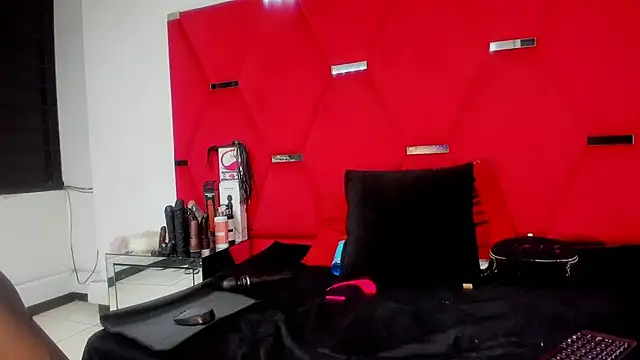 Karoll69  online show from 25, 1, 2025